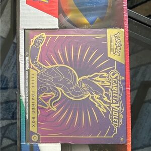 Pokémon Elite Trainer box